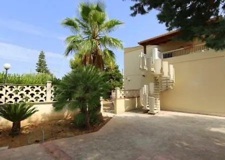 Casa Ferrara Тальзано